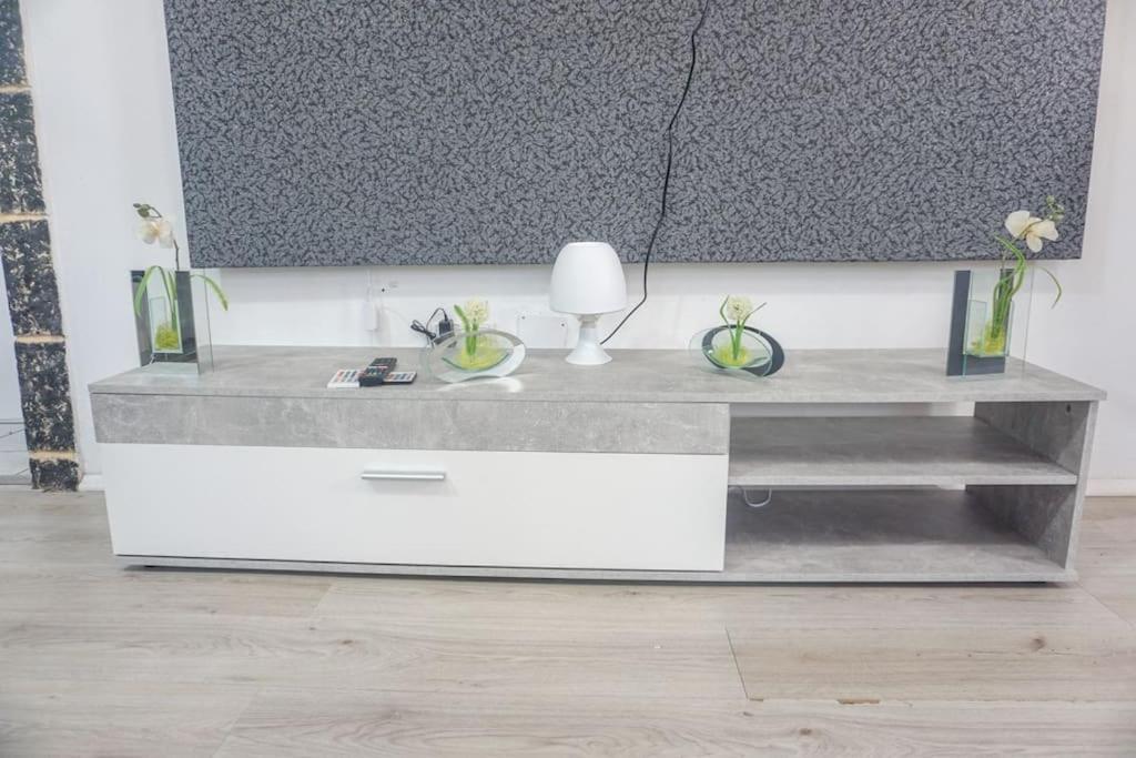 Apartment In Wuppertal - Charmante 3-Zimmer-Oase Mit Kamin Und Badewanne المظهر الخارجي الصورة