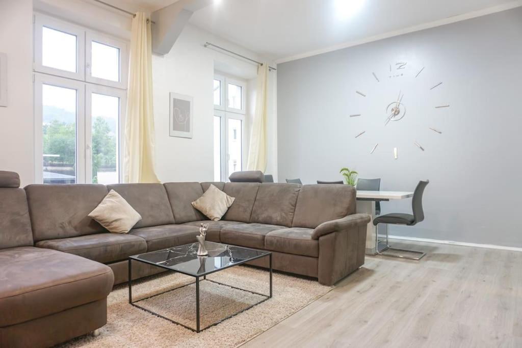 Apartment In Wuppertal - Charmante 3-Zimmer-Oase Mit Kamin Und Badewanne المظهر الخارجي الصورة