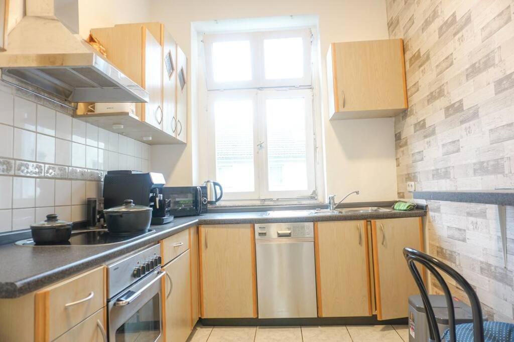 Apartment In Wuppertal - Charmante 3-Zimmer-Oase Mit Kamin Und Badewanne المظهر الخارجي الصورة