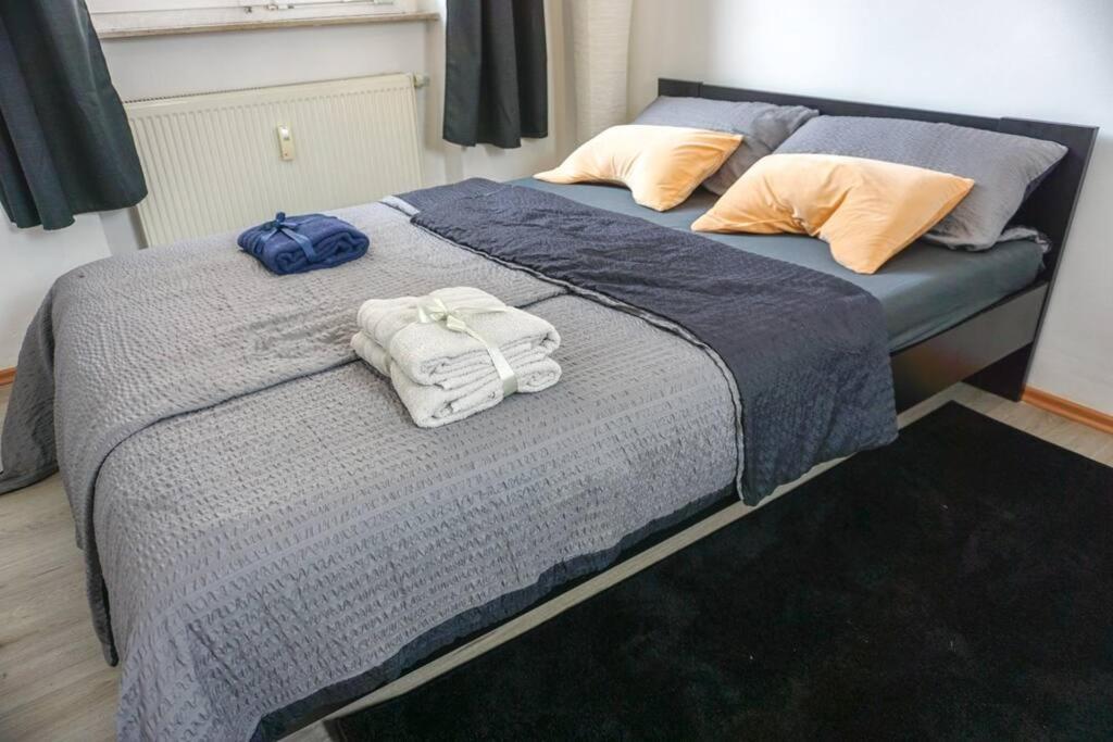 Apartment In Wuppertal - Charmante 3-Zimmer-Oase Mit Kamin Und Badewanne المظهر الخارجي الصورة