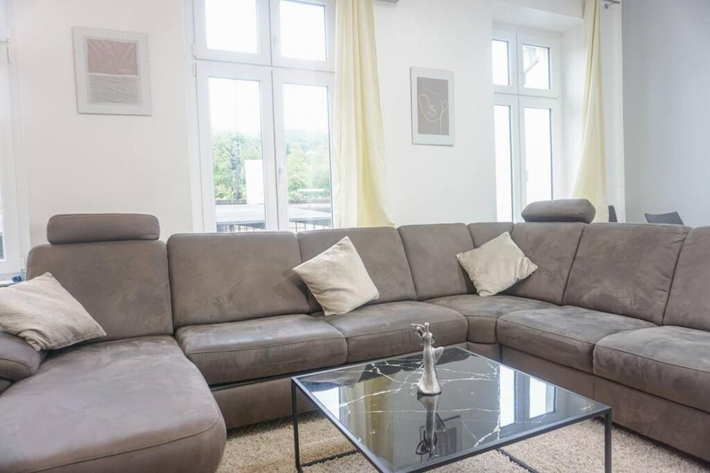 Apartment In Wuppertal - Charmante 3-Zimmer-Oase Mit Kamin Und Badewanne المظهر الخارجي الصورة